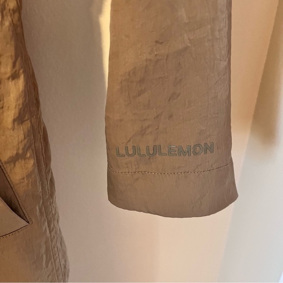 Lululemon Always Effortless Trench NWOT - Picture 6 of 9